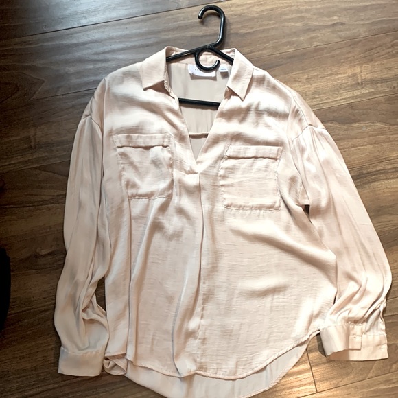 Soft blush pink 100% silk shirt - Picture 3 of 5